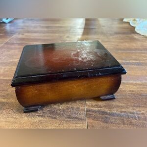 Vintage Footed Wooden Jewelry Box w Mirror Inside